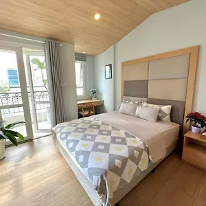 7 Bed & Breakfast